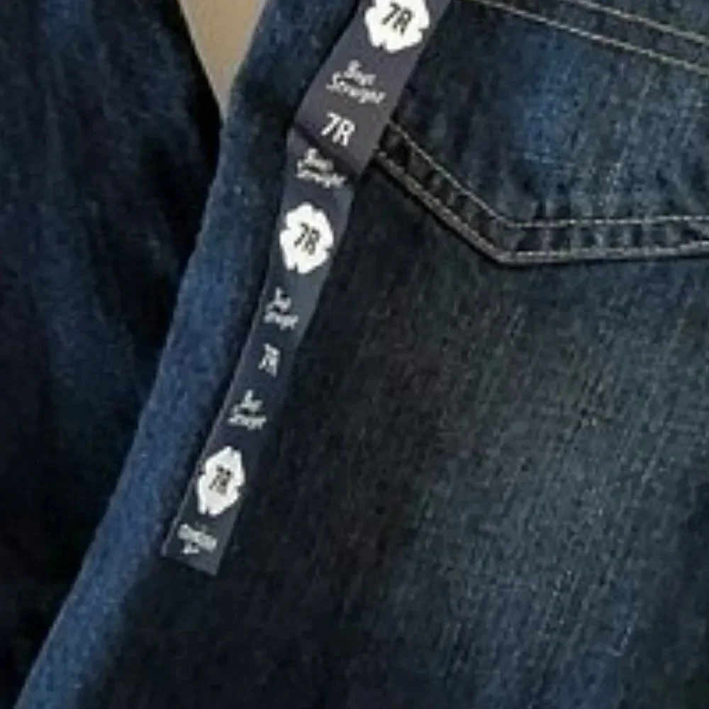 OshKosh B'gosh Boys Straight Leg Jeans NWT Dark Wash Size 7R